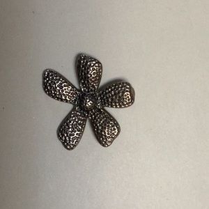 Silpada flower pendant